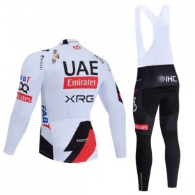 Completo Maglia ML + Pantaloncino con bretelle ML 2026 UAE TEAM EMIRATES XRG Bianco