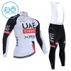 Completo Maglia ML + Pantaloncino con bretelle ML 2026 UAE TEAM EMIRATES XRG Bianco Bambini Completo Maglia ML + Pantaloncino con bretelle ML 2026 UAE TEAM EMIRATES XRG Bianco Bambini