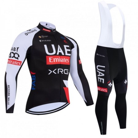 Completo Maglia ML + Pantaloncino con bretelle ML 2026 UAE TEAM EMIRATES XRG Nero Completo Maglia ML + Pantaloncino con bretelle ML 2026 UAE TEAM EMIRATES XRG Nero