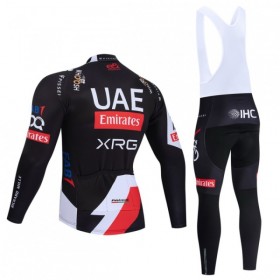 Completo Maglia ML + Pantaloncino con bretelle ML 2026 UAE TEAM EMIRATES XRG Nero