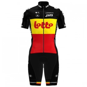 Completo Maglia + Pantaloncino con bretelle 2025 Lotto Campione Del Belgio Manica Corta Rosso