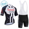 Completo Maglia + Pantaloncino con bretelle 2026 Sunweb Manica Corta Bianco Bambini Completo Maglia + Pantaloncino con bretelle 2026 Sunweb Manica Corta Bianco Bambini