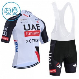 Completo Maglia + Pantaloncino con bretelle 2026 UAE TEAM EMIRATES XRG Manica Corta Bianco Bambini
