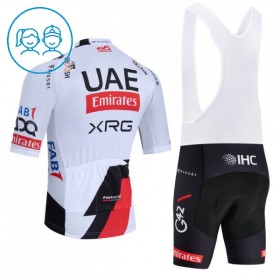 Completo Maglia + Pantaloncino con bretelle 2026 UAE TEAM EMIRATES XRG Manica Corta Bianco Bambini