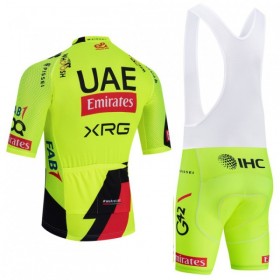 Completo Maglia + Pantaloncino con bretelle 2026 UAE TEAM EMIRATES XRG Manica Corta Giallo
