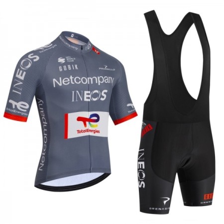 Completo Maglia + Pantaloncino con bretelle 2026 Netcompany Ineos Gray Manica Corta Completo Maglia + Pantaloncino con bretelle 2026 Netcompany Ineos Gray Manica Corta