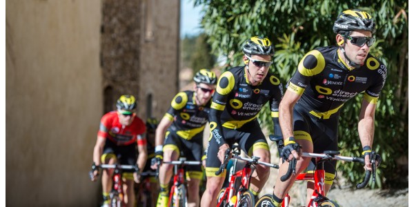 Total è diventato uno dei principali sponsor del team Direct Energie Total è diventato uno dei principali sponsor del team Direct Energie