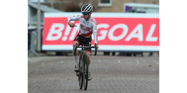 Eli Iserbyt, che ha praticamente bloccato il campionato CX World Cup