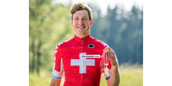 Non ha paura di una foratura Non ha paura di una foratura
