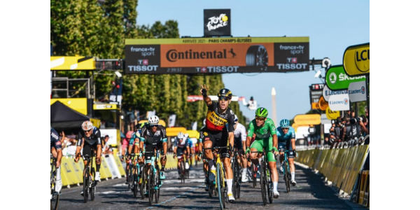 Onnipotente Dio della Guerra Wout van Aert Onnipotente Dio della Guerra Wout van Aert