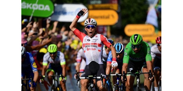 Quanto sono veloci i piloti al Tour de France? Lo saprai dopo averlo letto Quanto sono veloci i piloti al Tour de France? Lo saprai dopo averlo letto